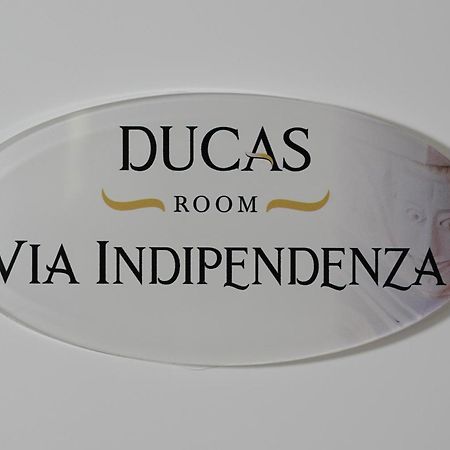 Ducas Rooms And Suite 라스카리 외부 사진
