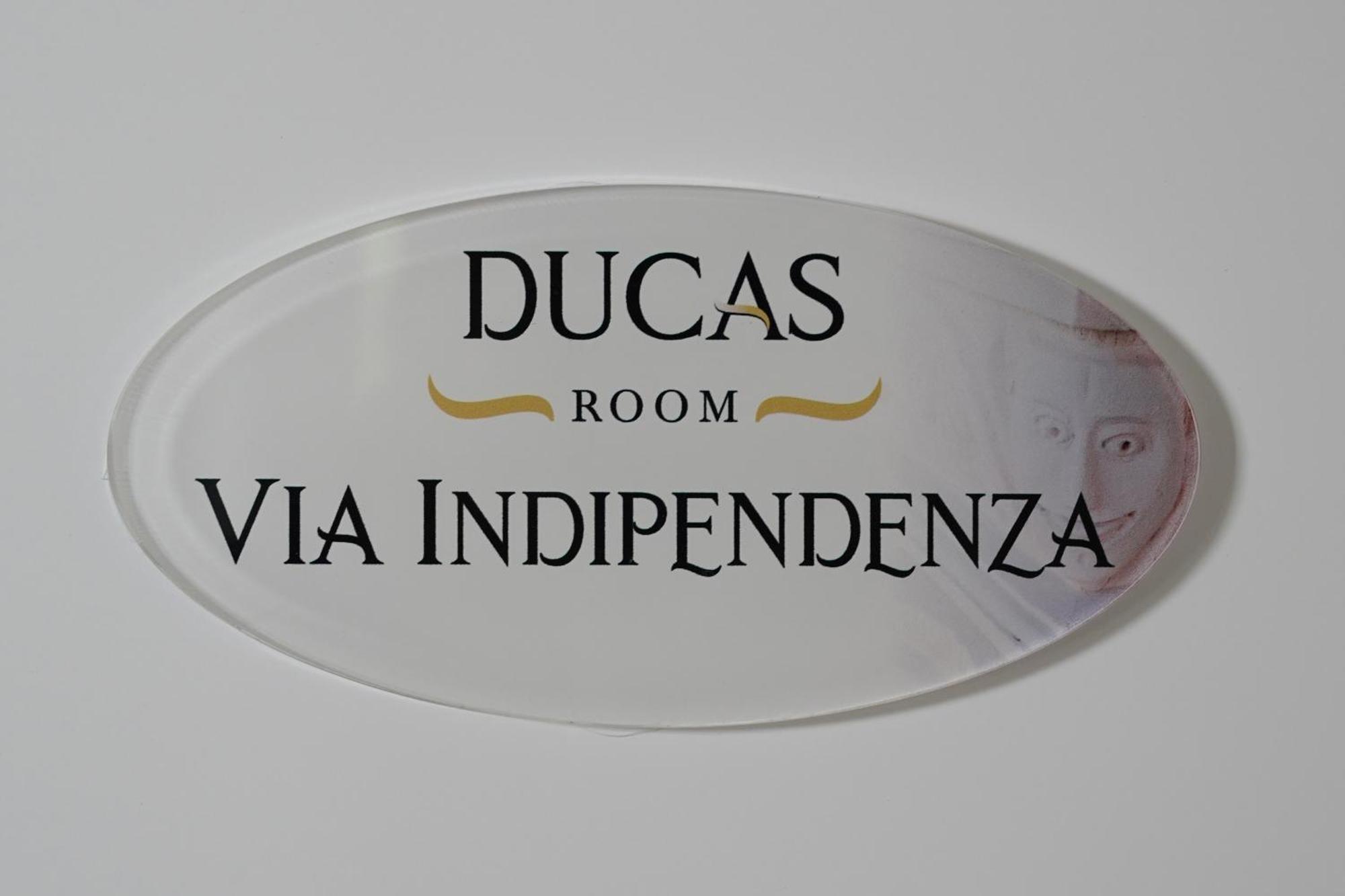 Ducas Rooms And Suite 라스카리 외부 사진
