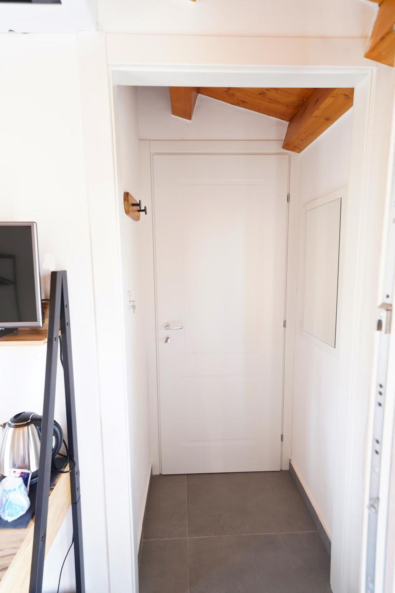 Ducas Rooms And Suite 라스카리 외부 사진