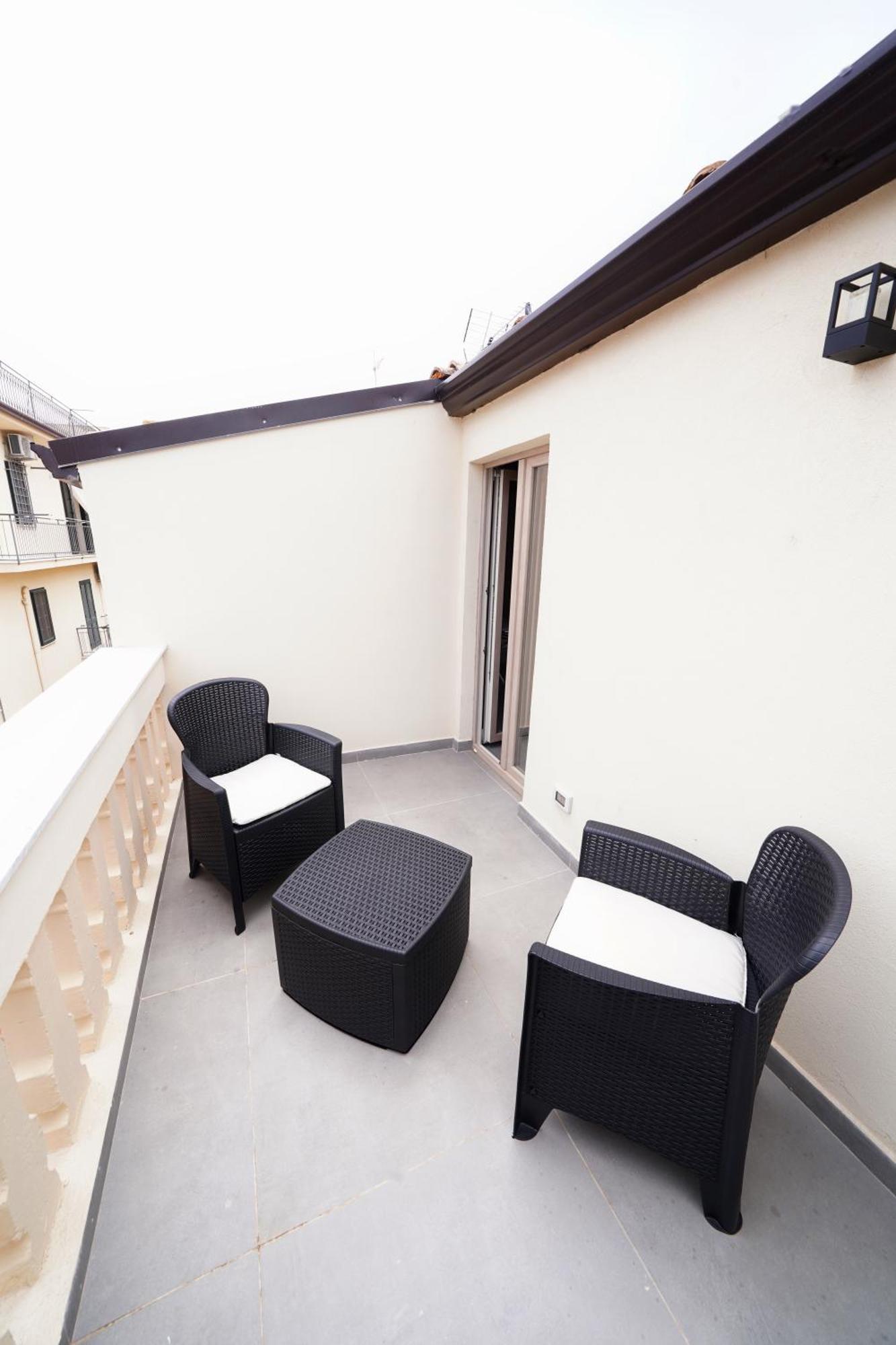 Ducas Rooms And Suite 라스카리 외부 사진