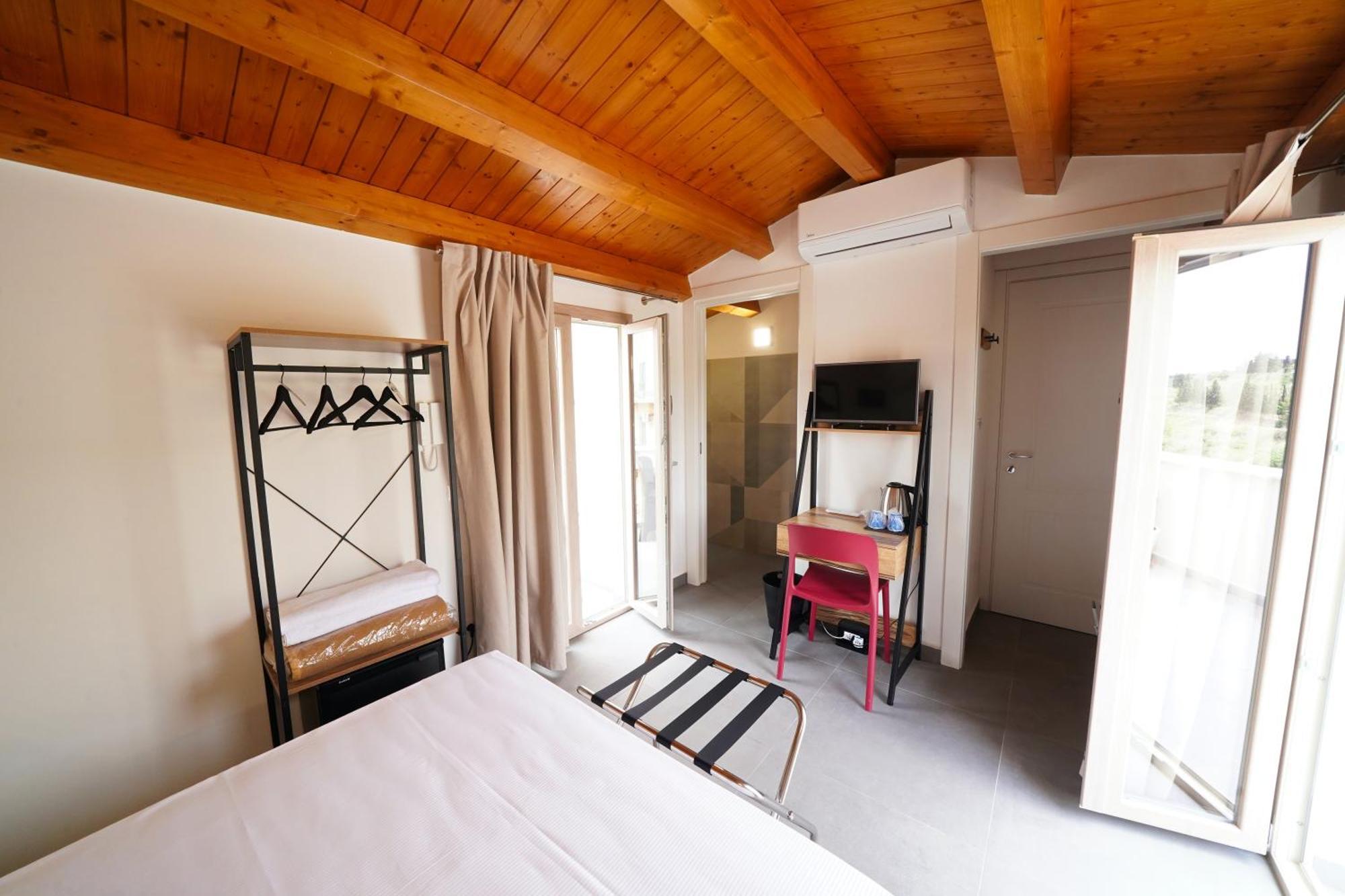 Ducas Rooms And Suite 라스카리 외부 사진